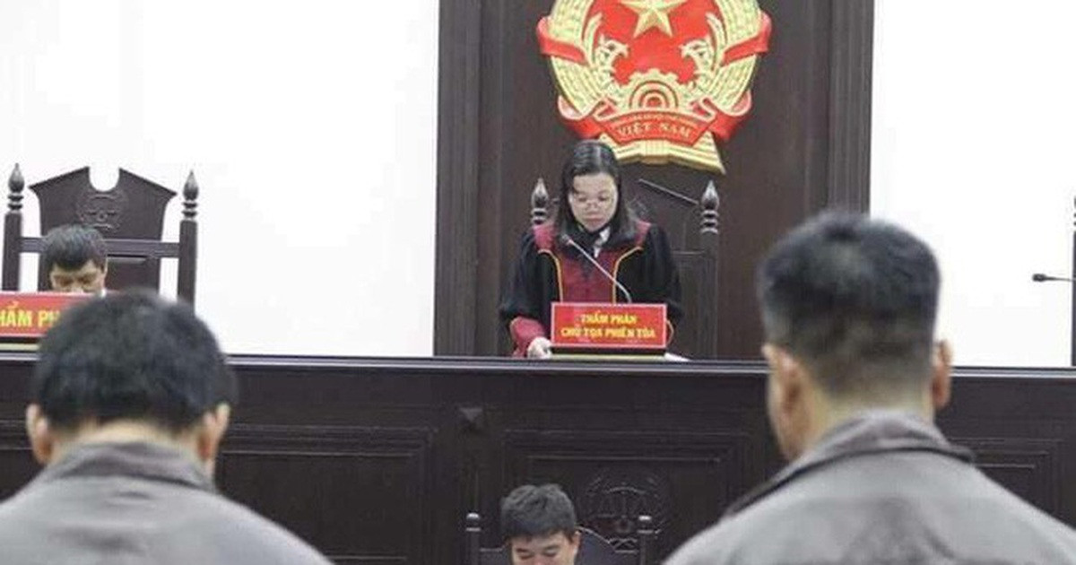 Về phần dân sự, tòa buộc 2 tài xế bồi thường cho gia đình các bị hại tổng số tiền hơn 1,5 tỷ đồng. 