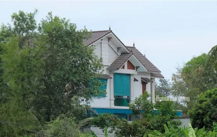 Thanh Hoa: Bat ngo voi nha cua “ho can ngheo” o xa Quang Luu-Hinh-4