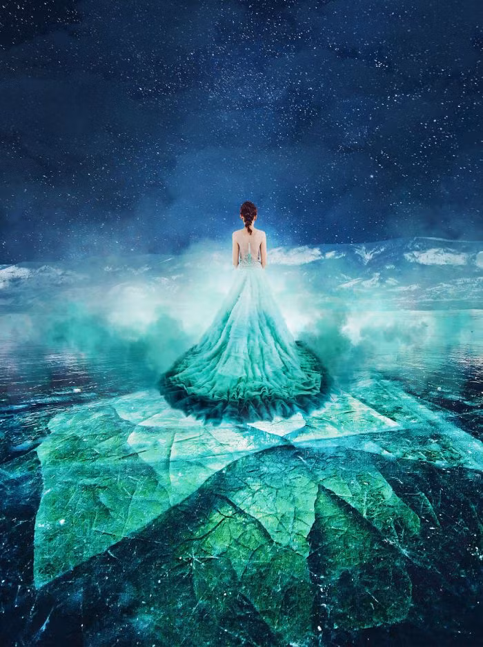 Mặt băng trên hồ Baikal trong và có khả năng nhìn xuyên thấu tốt nhất trên thế giới