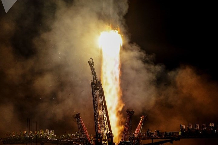 Tàu vũ trụ Soyuz MS-08 được phóng từ sân bay vũ trụ Baikonur, đưa 3 thành viên phi hành đoàn lên Trạm Vũ trụ Quốc tế (ISS).