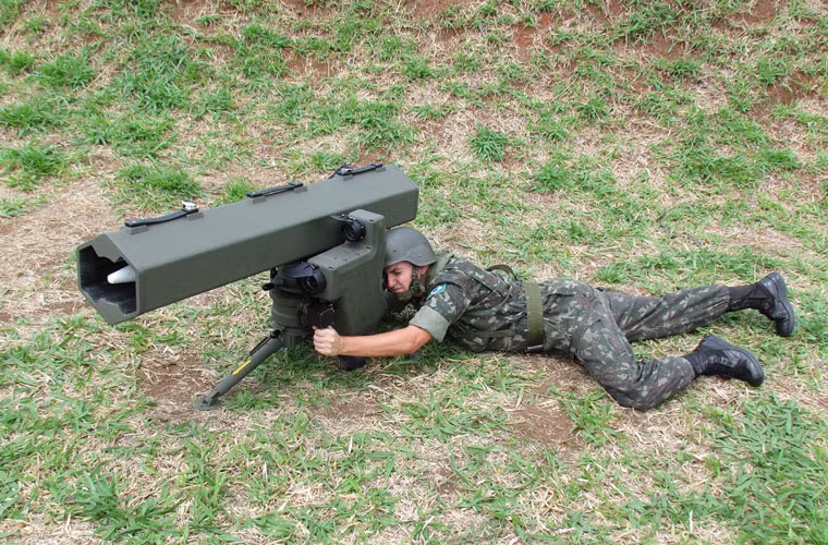 Tổ hợp tên lửa chống tăng Mectron MSS-1.2 của Brazil cũng là vũ khí đáng để Việt Nam quan tâm. Đây là loại tên lửa diệt tăng do chính Brazil tự phát triển từ năm 2009 có khả năng hủy diệt các loại xe tăng hiện đại nhất thế giới hiện nay, cũng có thể bắn hạ trực thăng, phá hủy các công sự phòng ngự ở cự ly 500-3.000m.