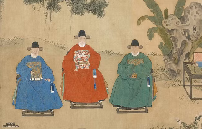 Sau khi đoàn khảo cổ đến, thông qua các văn bia và tài liệu, họ xác định rằng ngôi mộ này thuộc về Cố Phác, một quan trong triều Minh, được mệnh danh là "Bao Thanh Thiên" của nhà Minh. Ông là một học giả trong thời kỳ Minh Huệ Đế, được tôn vinh với danh hiệu quan thanh liêm, chính trực.