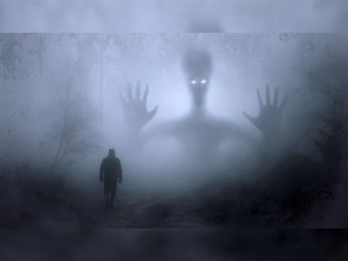 Trước đó, các dân làng gần thành phố San Antonio ở Peru cho rằng họ bị tấn công bởi những sinh vật lạ giống người ngoài hành tinh cao hơn 2 mét.