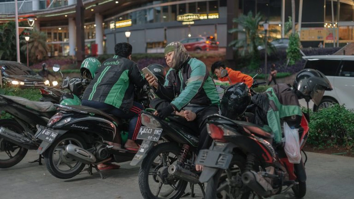 Dau tu 70 trieu dong lam video, anh xe om kiem thu nhap gap nhieu lan