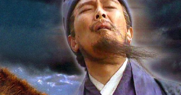 Việc Gia Cát Lượng hô tên của Bàng Đức và ngậm 7 hạt gạo sau khi chết là những hành động thể hiện sự tôn trọng, lòng biết ơn và quyết tâm của ông đối với người thầy quan trọng trong cuộc đời mình, cũng như ước muốn của ông để kéo dài tuổi thọ và hoàn thành sứ mệnh của mình.