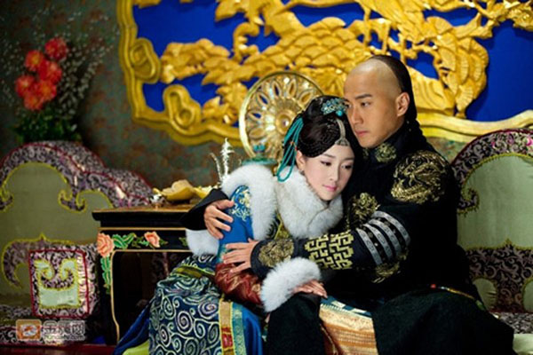 Tình yêu của ông dành cho Hải Lan Châu, con gái của Trung thân vương Trại Tang, đã đi vào trái tim nhiều người và trở thành một câu chuyện tình đẹp trong lịch sử. Hải Lan Châu, dù không phải là phi tần đầu tiên, đã được ông trọng vọng và đặt vào vị trí cao nhất trong tứ phi và thứ hai trong hậu cung.