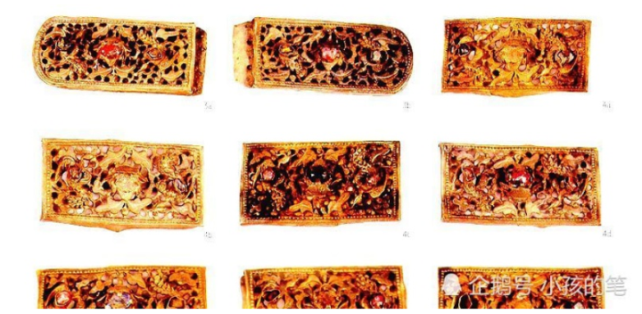 Khi mộ cổ bị nổ tung bằng thuốc nổ, hàng trăm mảnh vàng bạc châu báu lấp lánh đã bị chôn vùi mấy trăm năm dưới đất văng ra và lan tràn khắp nơi, khiến tất cả người có mặt tại hiện trường đều bất ngờ và sửng sốt. Tuy nhiên, tình hình đã trở nên không kiểm soát khi người dân đổ về để nhặt báu vật. Các cơ quan chức năng đã phải huy động để ngăn người dân tiếp tục mất kiểm soát.