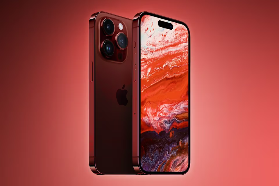 Để tạo sự khác biệt và thu hút sự chú ý, phiên bản iPhone 15 Pro có thể sẽ có tuỳ chọn màu đỏ rượu vang (Burgundy), màu này sẽ đậm hơn màu đỏ từng xuất hiện trên các phiên bản trước.