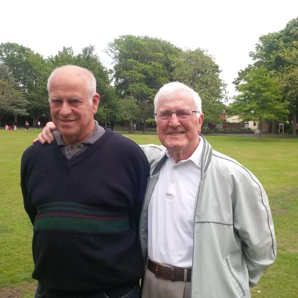 Cliff Massey, một thành viên của câu lạc bộ, đã đến trang trại và không chỉ tìm thấy chìa khóa mà còn phát hiện thêm " kho báu", là 14 đồng tiền Trung cổ từ thế kỷ 14 và 15.