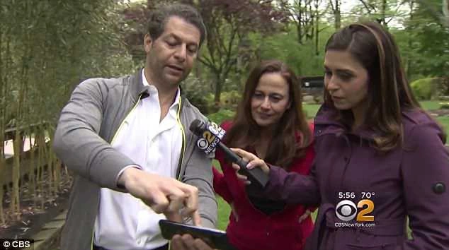 Gia đình hàng xóm tỏ ra vô cùng biết ơn đối với cặp đôi vì đã trao trả lại tài sản bị trộm cho họ.