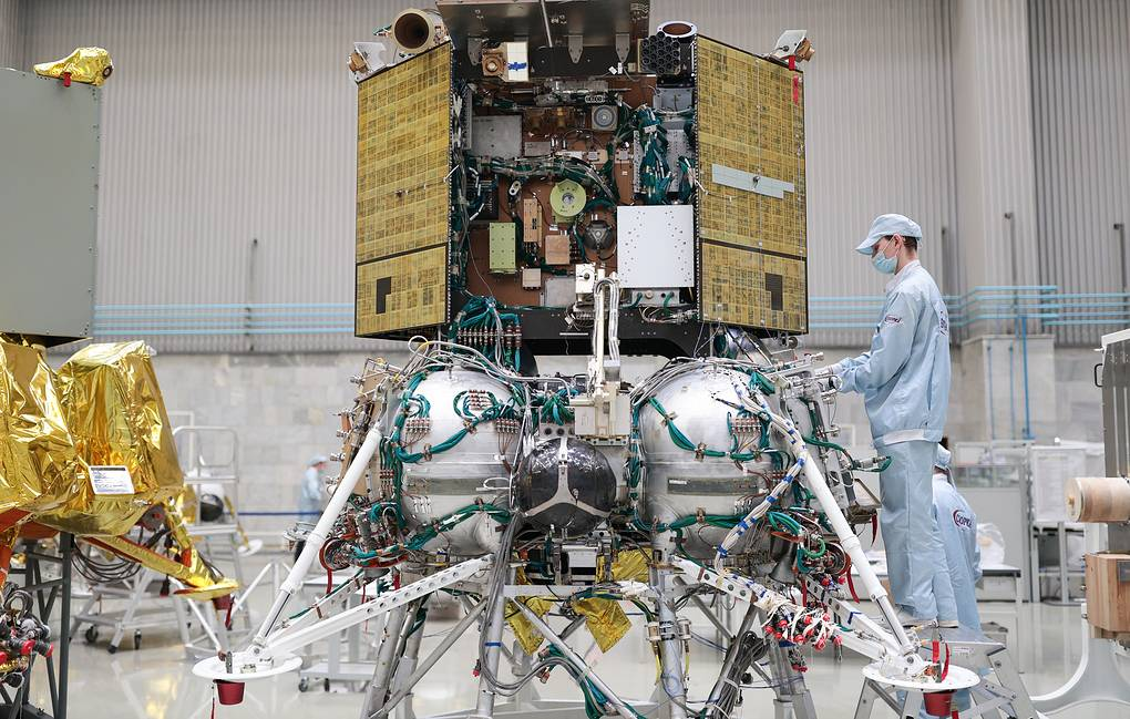 Việc phóng Luna-25 từ sân bay vũ trụ Vostochny ở Vùng Amur đánh dấu sự trở lại của Nga trong việc thám hiểm Mặt trăng sau 47 năm gián đoạn từ chương trình Luna trước đây.