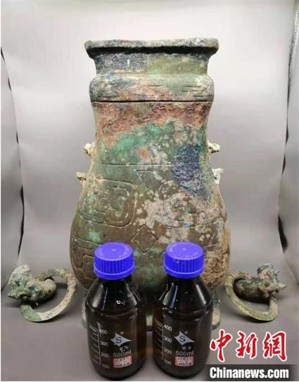 Kết quả phân tích cho thấy, chất lỏng chứa hợp chất hữu cơ dễ bay hơi và các axit hữu cơ, chính là những thành phần cần thiết để sản xuất rượu vang. (Ảnh: Xinhuanet)