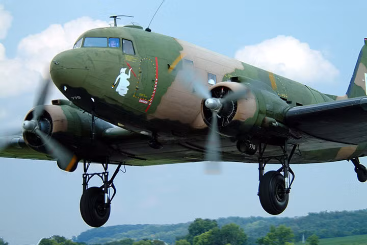 Một loạt bắn trong 3 giây từ các súng trên AC-47 có thể găm đầy đạn lên mục tiêu có diện tích bằng một sân bóng.