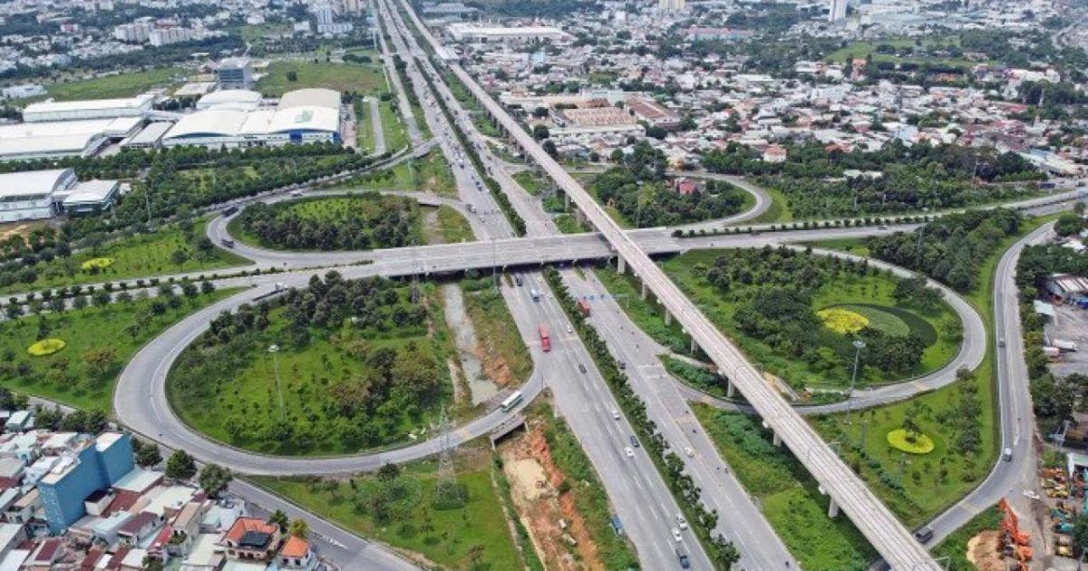 Gia Lai: Liên danh 3 thành viên trúng gói thầu làm đường hơn 11,6 tỷ - Hình 2 Gia Lai: Lien danh 3 thanh vien trung goi thau lam duong hon 11,6 ty-Hinh-2