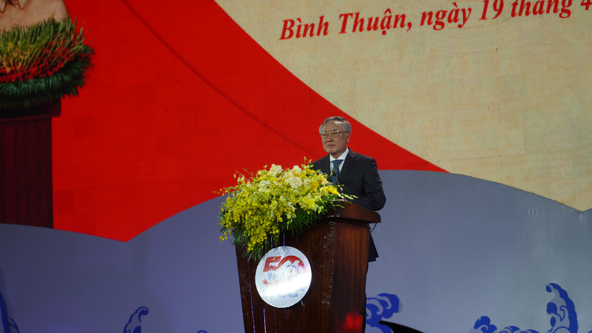 Phó Thủ tướng Nguyễn Hòa Bình: Bình Thuận cần vươn lên thành trung tâm - Hình 3 Pho Thu tuong Nguyen Hoa Binh: Binh Thuan can vuon len thanh trung tam-Hinh-3