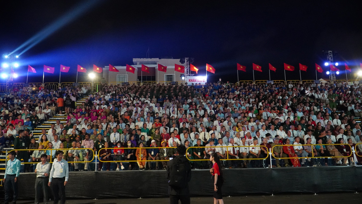 Phó Thủ tướng Nguyễn Hòa Bình: Bình Thuận cần vươn lên thành trung tâm - Hình 4 Pho Thu tuong Nguyen Hoa Binh: Binh Thuan can vuon len thanh trung tam-Hinh-4