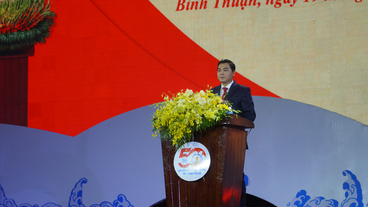 Phó Thủ tướng Nguyễn Hòa Bình: Bình Thuận cần vươn lên thành trung tâm - Hình 2 Pho Thu tuong Nguyen Hoa Binh: Binh Thuan can vuon len thanh trung tam-Hinh-2