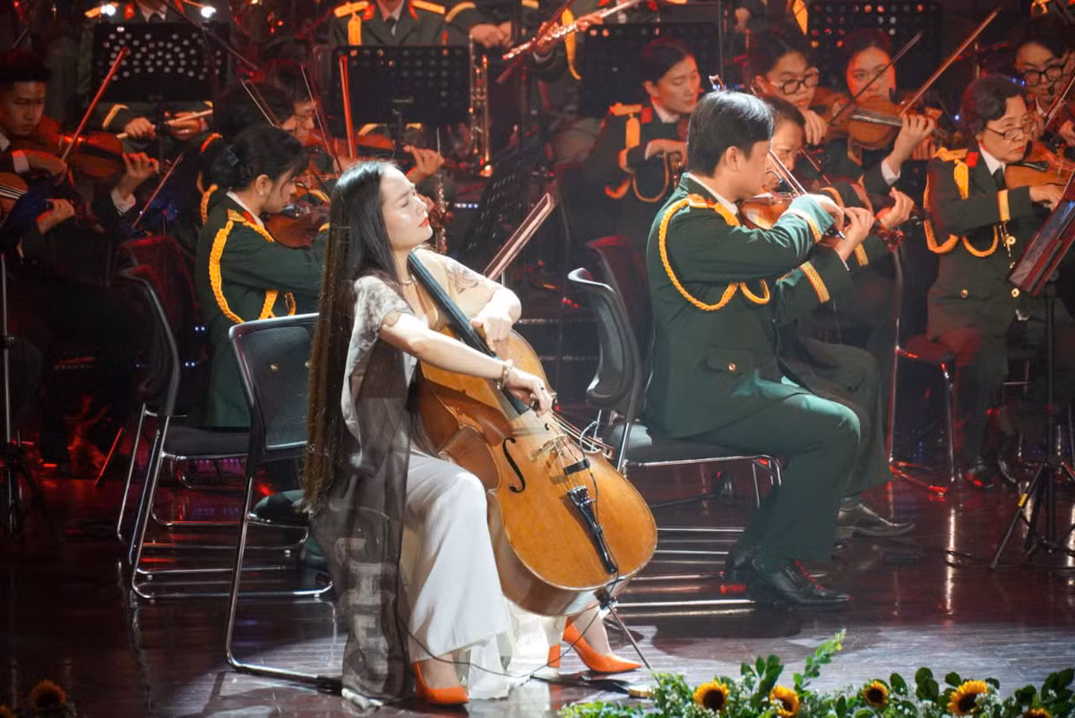 “Bai ca Thong nhat” vang vong hao khi dai thang mua Xuan nam 1975-Hinh-5