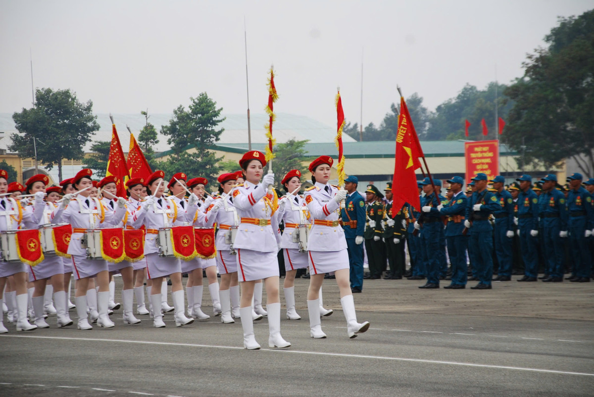 Khối Quân nhạc, với những giai điệu hào hùng khơi dậy khí thế và niềm tự hào dân tộc.