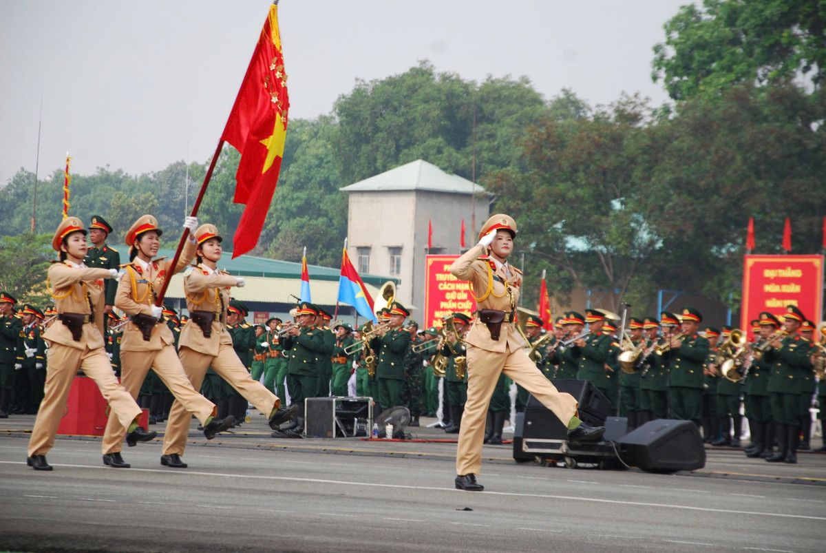 Khối nữ lực lượng Cảnh sát Giao thông.