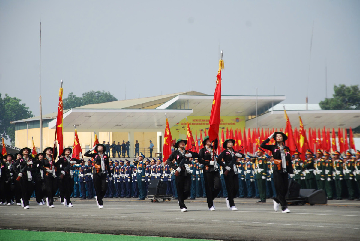 Khối nữ Du kích miền Nam.