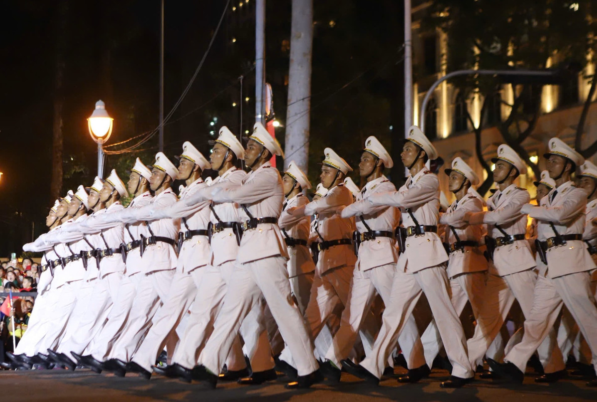 Khối nam Công an Thành phố Hồ Chí Minh.