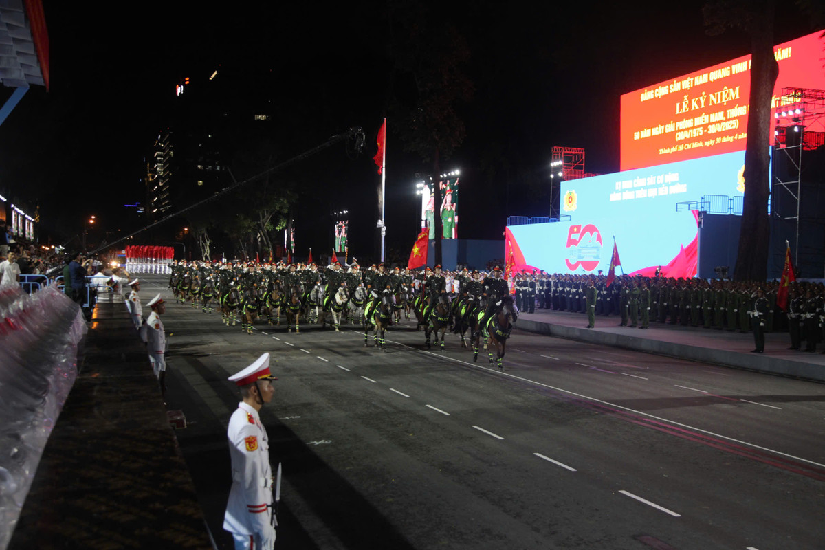 Lực lượng kỵ binh Công an Nhân dân.