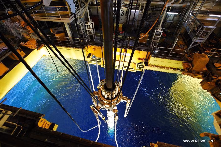 Gian khoan TQ bat dau khai thac dau khi o Bien Dong-Hinh-2