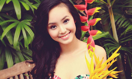 Bảo Trân có gương mặt đẹp dịu hiền, trong sáng.