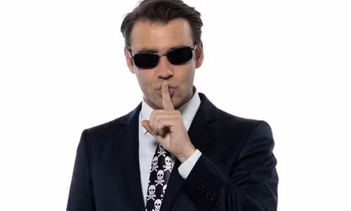 Bi an nhung nguoi mac do den bao ve bi mat UFO