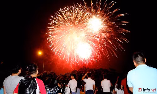 Hai diem ban phao hoa dip Tet Duong lich tai TP HCM