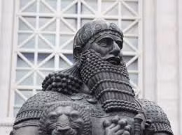 Hammurabi là vị vua đầu tiên của Lưỡng Hà chế định một bộ luật thành văn hoàn chỉnh có tên gọi mang tên hoàng đế này và áp dụng thống nhất cho toàn khu vực Lưỡng Hà.