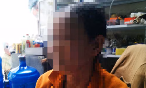 Me chong giai thoat thanh cong nang dau khoi bo chong gia truong