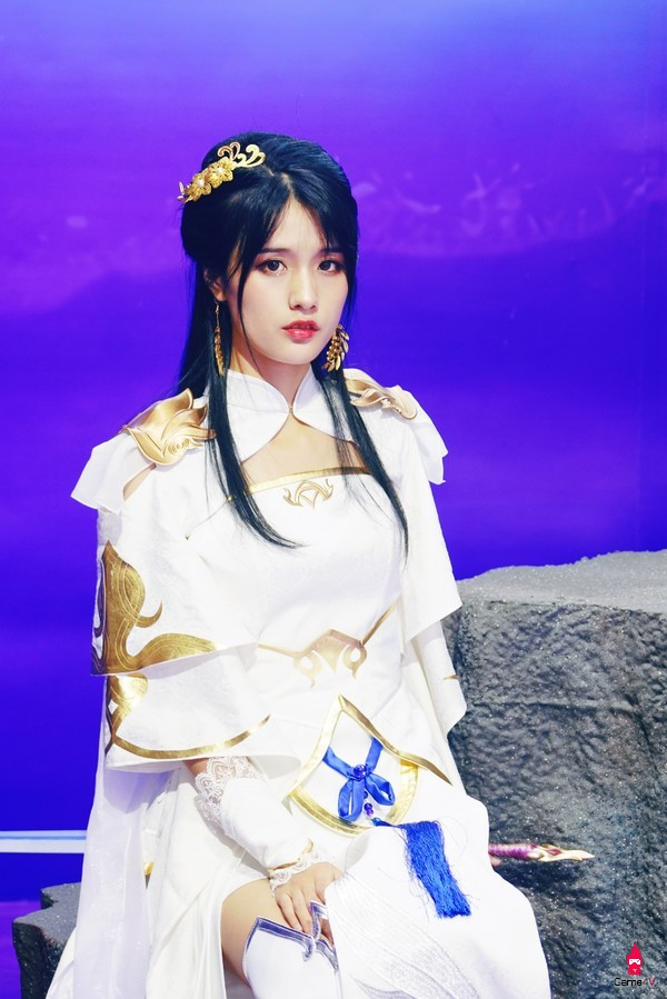 Nói không ngoa, những cô gái xinh đẹp, nóng bỏng này mới là điểm hút khách nhất cho triển sự kiện triển lãm đã có tuổi đời gần 20 năm này.