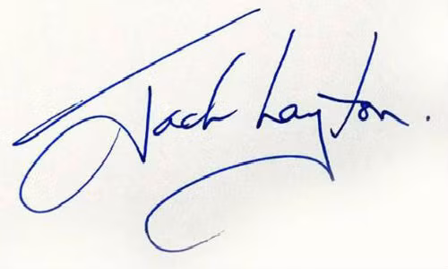 Chữ ký mà nằm giữa hai đường nét ngang ở trên và dưới cho thấy chủ nhân có con mắt nhìn đời, biết tính toán trong làm ăn.