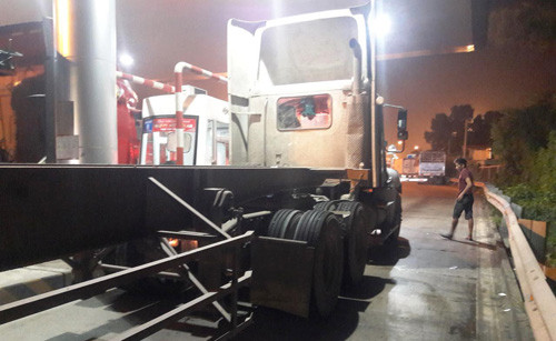 Tai xe container “kiem tien” bang cach “kinh di” tren cao toc HLD-Hinh-3