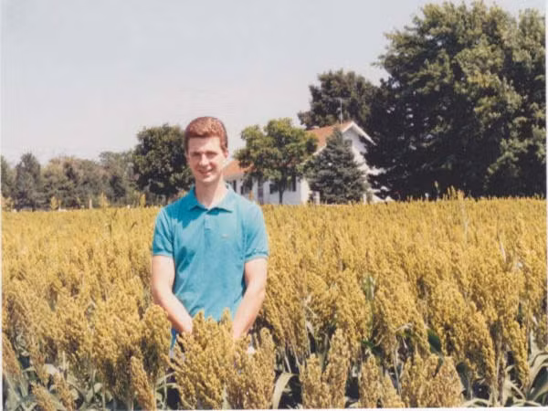 Kritenbrink hồi trẻ ở trang trại gia đình tại Nebraska, Mỹ. Ảnh: Omaha.