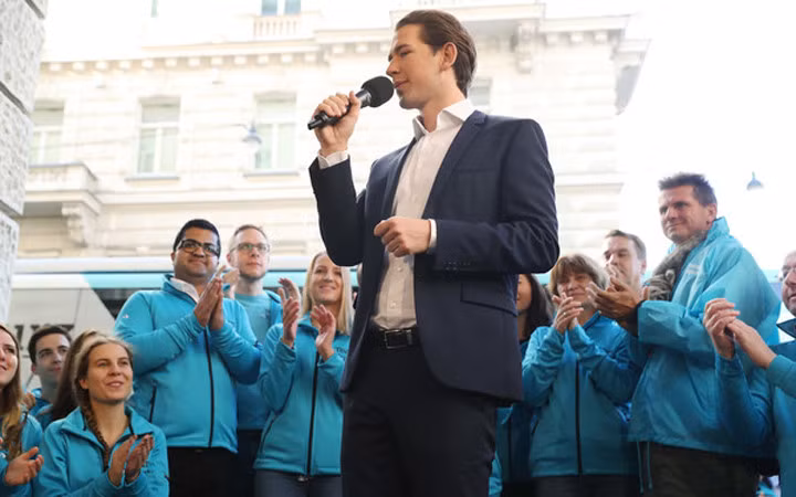 Ông Sebastian Kurz phát biểu tại sự kiện vận động tranh cử cuối cùng tại trụ sở OVP ngày 13/10.