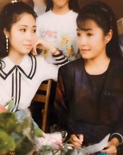 NSND Hong Van tiet lo soc choang ve so nguoi theo duoi tu nam lop 9