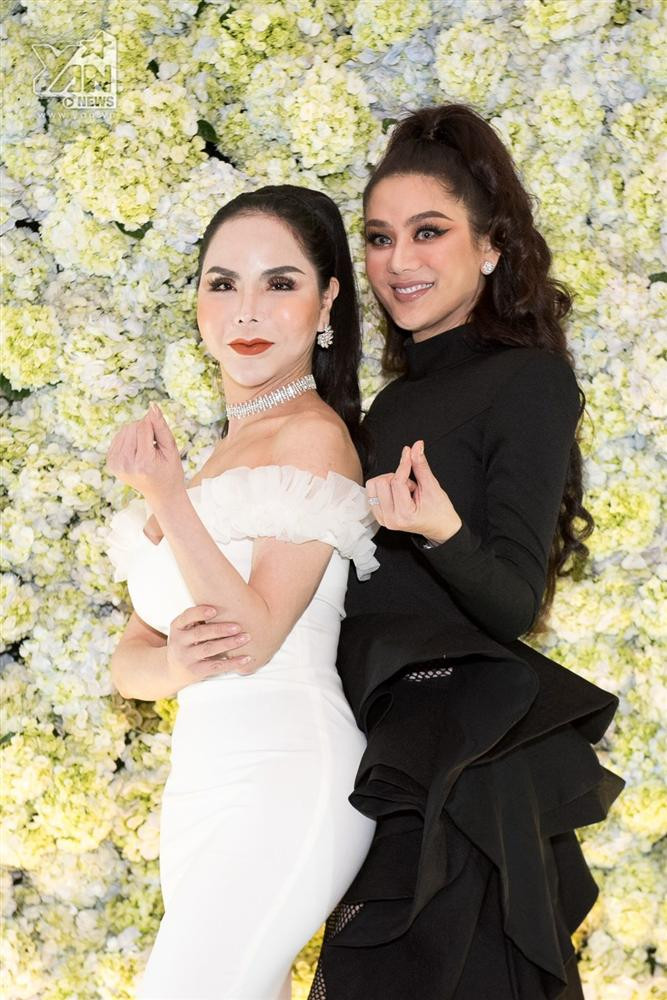 Lam Chi Khanh khien dan mang khiep via vi loi trang diem la-Hinh-2