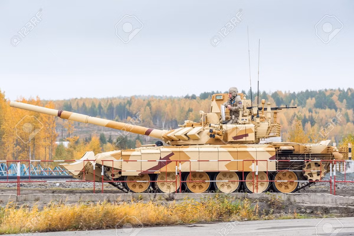 Đáng lưu ý, công ty Uralvagonzavod (Nga) đã thiết kế T-72 tác chiến đô thị dựa trên kinh nghiệm cuộc nội chiến ở Syria. Không loại trừ khả năng, chúng có thể được cung cấp tới Syria để thực chiến kiểm tra tính năng như T-90A Vladimir.