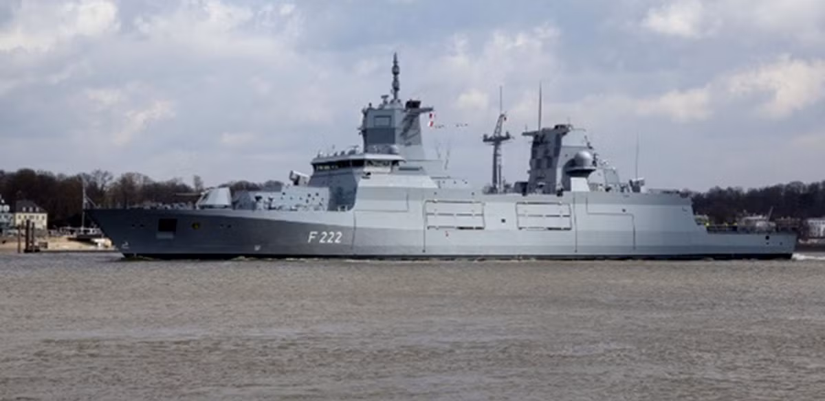 Hải quân Đức gần đây đã chạy thử nghiệm trên biển khinh hạm (frigate) F125 mang số hiệu F222 . Đây là chiếc đầu tiên trong tổng số 4 chiếc mà hải quân nước này đặt mua với giá lên tới 2 tỷ Euro.