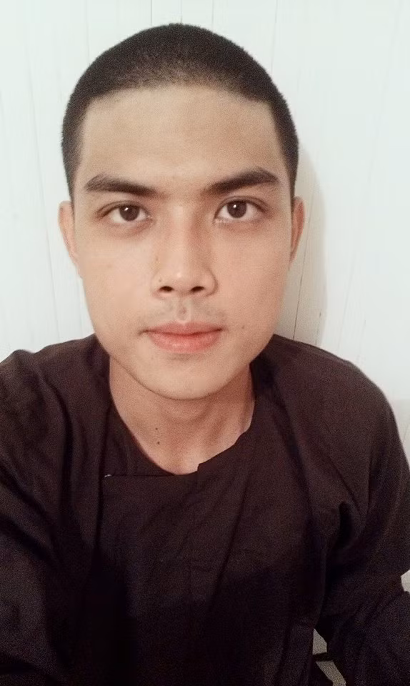 “Đơn giản vợ con là số 1” là câu nói của Tùng sau khi quyết định tiến tới hôn nhân với Mai khiến bao chàng trai phải khâm phục.