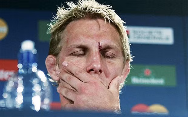 Đó là thời kì mà anh đã bị sụt cân, cơ thể bị tàn phá kinh khủng, rồi đến thời kỳ dùng kháng sinh thì những cơn đau đầu như búa bổ, những lần cơ thể mệt mỏi rã rời chỉ chấm dứt khi được bác sĩ tiêm, "đau đớn hơn cả cái chết". Các bác sĩ đã cảnh báo về những tác dụng phụ nếu phẫu thuật, dù rất sợ hãi nhưng Fletcher đã cầu xin họ làm điều đó càng nhanh càng tốt. Ca mổ đã được thực hiện vào tháng 8/2013, rất may nó đã thực sự thành công.