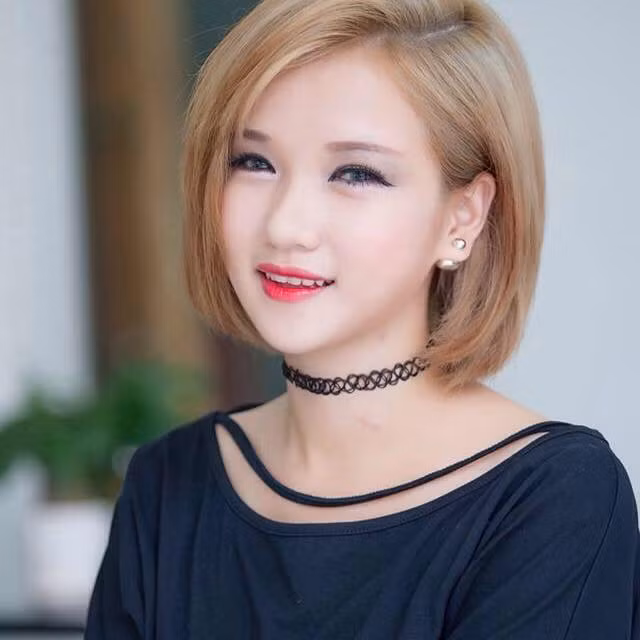 Mỹ Dung có đôi mắt và nụ cười “không thấy Mặt trời” rất đáng yêu. Đây cũng là một ấn tượng, lợi thế riêng để Mỹ Dung làm quen, theo đuổi công việc của một người mẫu ảnh, teen model, những công việc liên quan đến nghệ thuật.