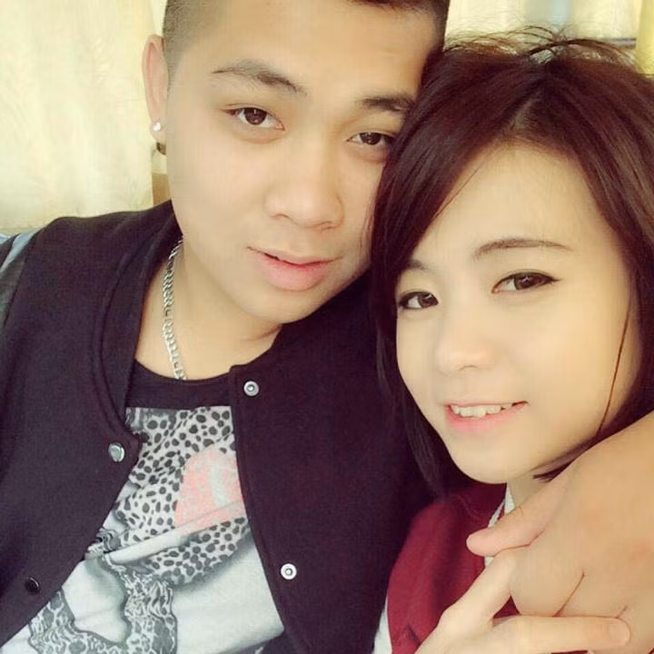 Chuyện tình của cặp đôi chị em, nàng lớn hơn chàng 3 tuổi nhưng lại thua kém về cân nặng đến 80kg mới đây thu hút sự quan tâm của nhiều dân mạng Việt. Câu chuyện thú vị và hình ảnh hạnh phúc của cặp đôi này khiến không ít bạn trẻ phải ghen tị và khâm phục.