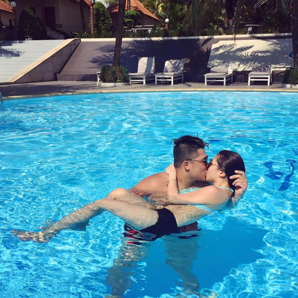 Trong mắt Hoài Thương, Hồng Trung không phải là một “Mr. Perfect” (quý ông hoàn hảo), nhưng riêng trong tình yêu, Hồng Trung vẫn là một người đàn ông rất tuyệt vời.