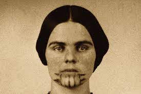 Nhiều người vẫn không biết chuyện gì đã thực sự xảy ra với cô ấy khi bị giam cầm ở bộ tộc Mohave, nhưng những hình xăm trên khuôn mặt đã trở thành nguồn gốc cho những câu chuyện li kì về những gì Olive đã phải trải qua khi mới 13 tuổi. 