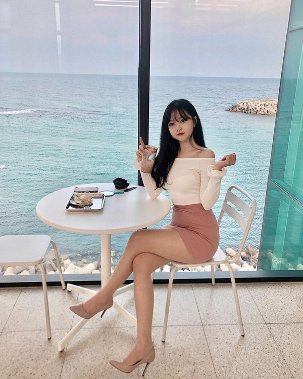 Giờ đây, Min Jung đã làm việc rất chăm chỉ với tư cách là một streamer và gặt hái được nhiều thành công và nổi tiếng. Rất nhiều người đang theo dõi cô ấy trên các trang mạng chính thống cũng như mạng xã hội.