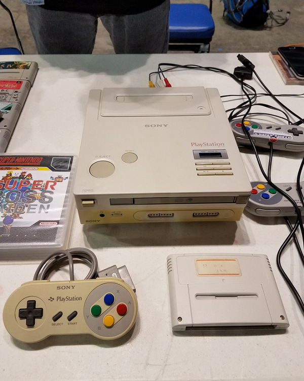 Ở cuộc đấu giá do Heritage Auctions tổ chức gần đây, chiếc Nintendo PlayStation bán được với mức giá 360 nghìn USD (tương đương hơn 8,3 tỷ VNĐ). Trước đó, Terry Diebold từng được một nhà sưu tập người Na Uy đề xuất mức giá lên tới 1,2 triệu USD (gần 28 tỷ VNĐ) nhưng anh đã từ chối.